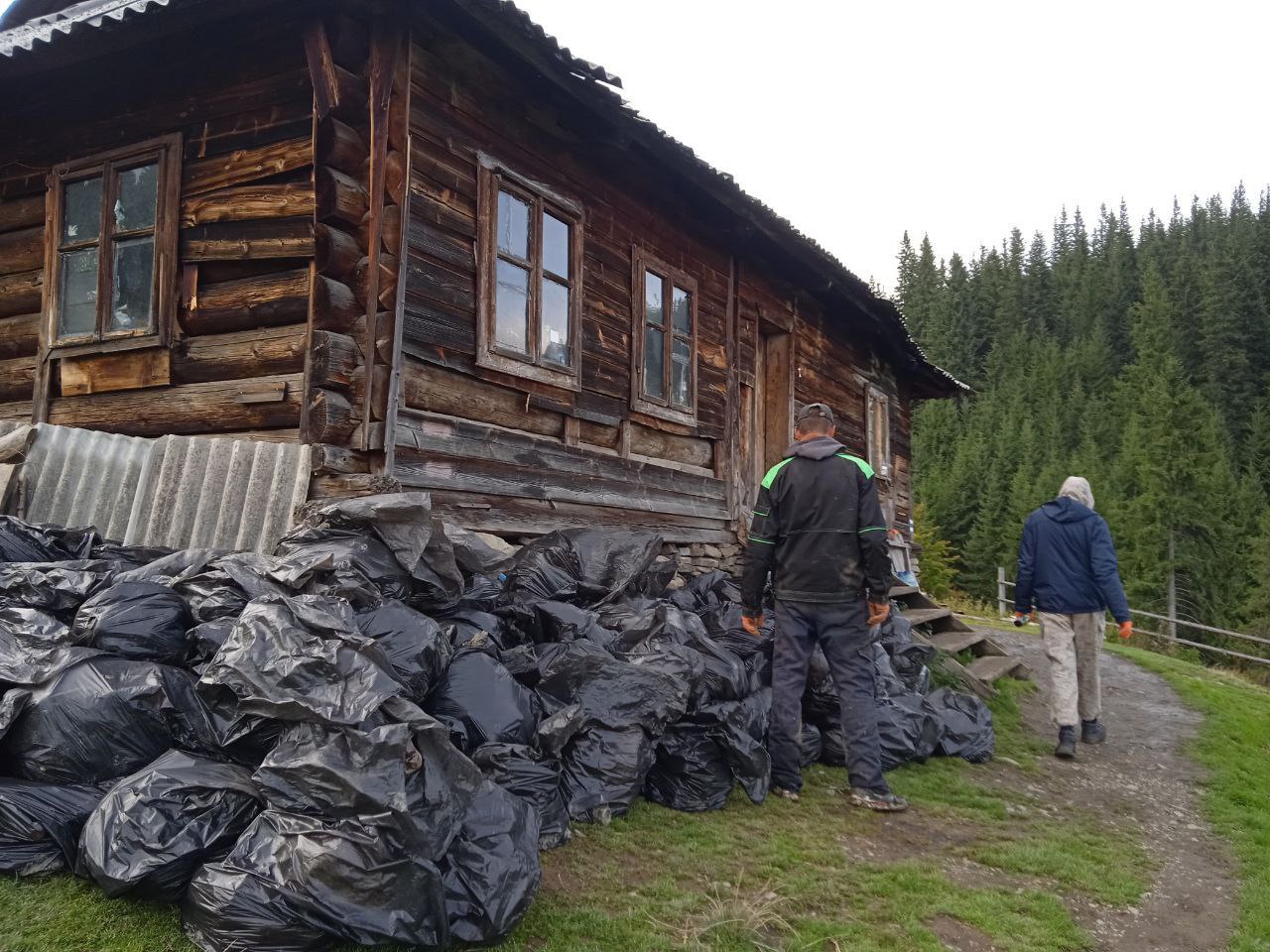 
Еко-табір під Вухатим Каменем