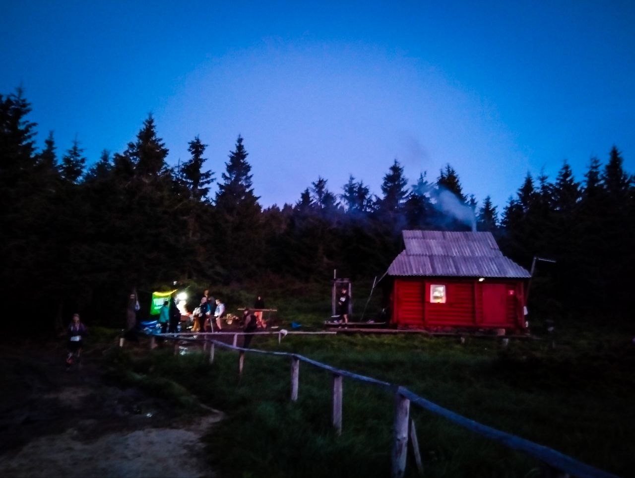 nighttime-hiker-assistance
